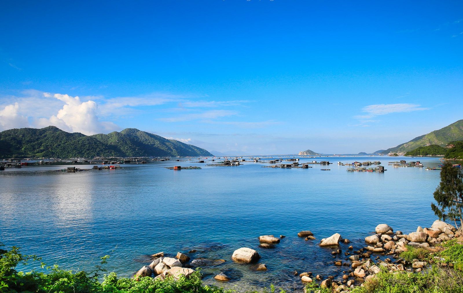 Dự án đất nền Golden Bay là khu đô thị quốc tế kiểu mẫu đầu tiên và duy nhất nằm bên Bãi Dài - Nha Trang, một trong những vịnh đẹp nhất thế giới